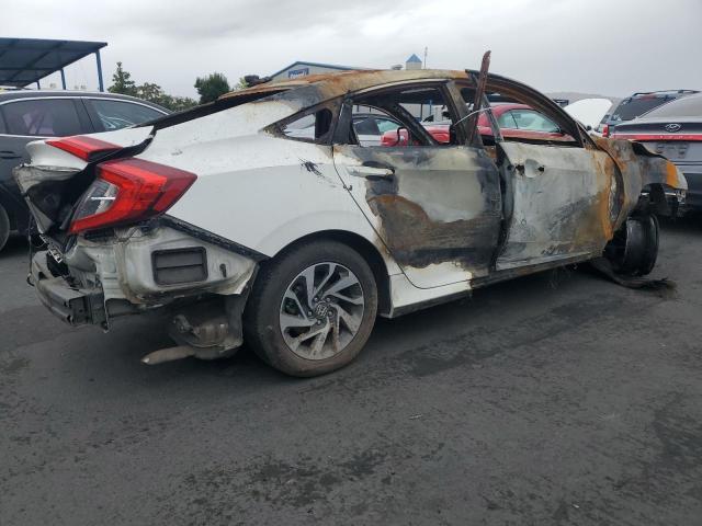 19XFC2F78JE208394 - 2018 HONDA CIVIC EX WHITE photo 3