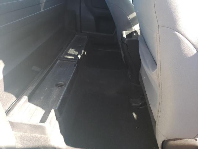 5TFRX5GN8HX090633 - 2017 TOYOTA TACOMA ACCESS CAB WHITE photo 10