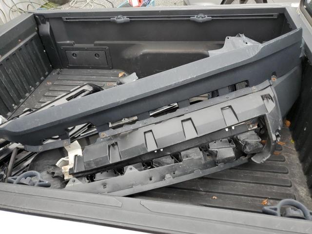 5TFRX5GN8HX090633 - 2017 TOYOTA TACOMA ACCESS CAB WHITE photo 12