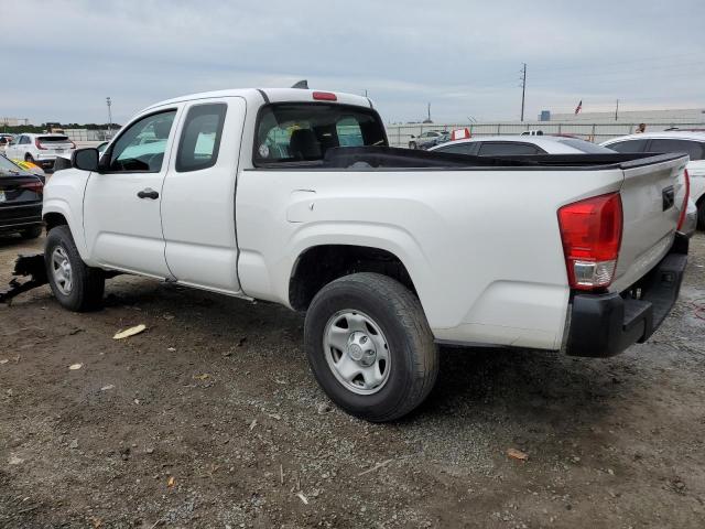 5TFRX5GN8HX090633 - 2017 TOYOTA TACOMA ACCESS CAB WHITE photo 2