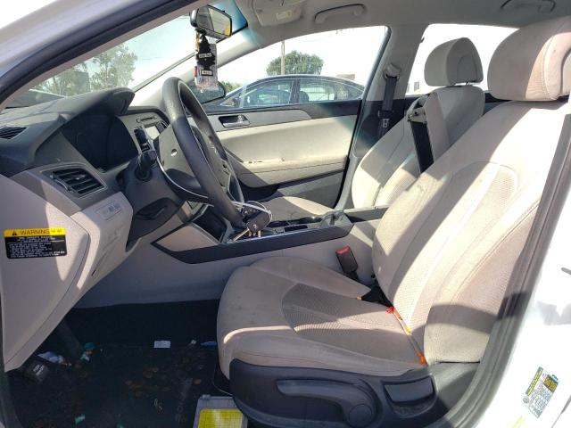 5NPE24AF5HH524060 - 2017 HYUNDAI SONATA SE Ақ фото 7