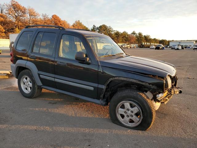 1J4GL48K05W664803 - 2005 JEEP LIBERTY SPORT BLACK photo 4