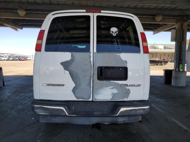 1GCHG35U051236905 - 2005 CHEVROLET EXPRESS G3 WHITE photo 6