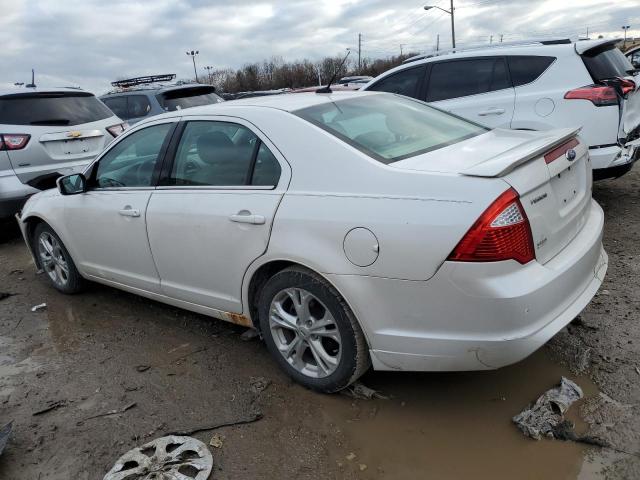 3FAHP0HA7CR104216 - 2012 FORD FUSION SE WHITE photo 2