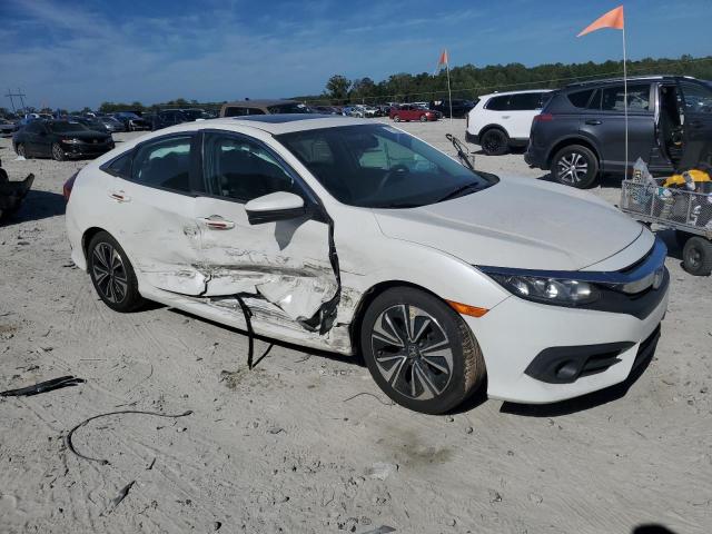 19XFC1F36GE217398 - 2016 HONDA CIVIC EX WHITE photo 4