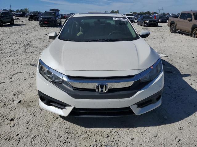 19XFC1F36GE217398 - 2016 HONDA CIVIC EX WHITE photo 5