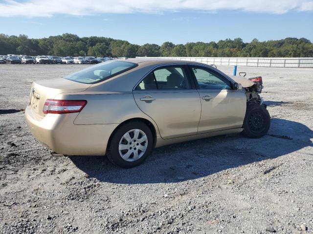 4T1BF3EK8BU165806 - 2011 TOYOTA CAMRY BASE GOLD photo 3