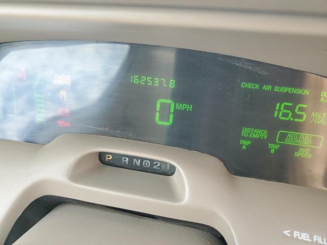 2MEHM75W65X672357 - 2005 MERCURY GRAND MARQUIS LS 白色 照片 9