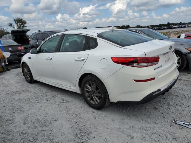 5XXGT4L34KG341647 - 2019 KIA OPTIMA LX WHITE photo 2