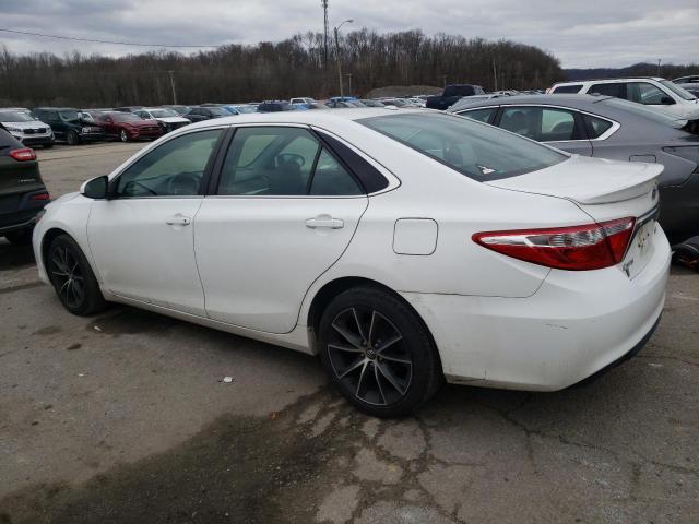 4T1BF1FK1HU368158 - 2017 TOYOTA CAMRY LE WHITE photo 2