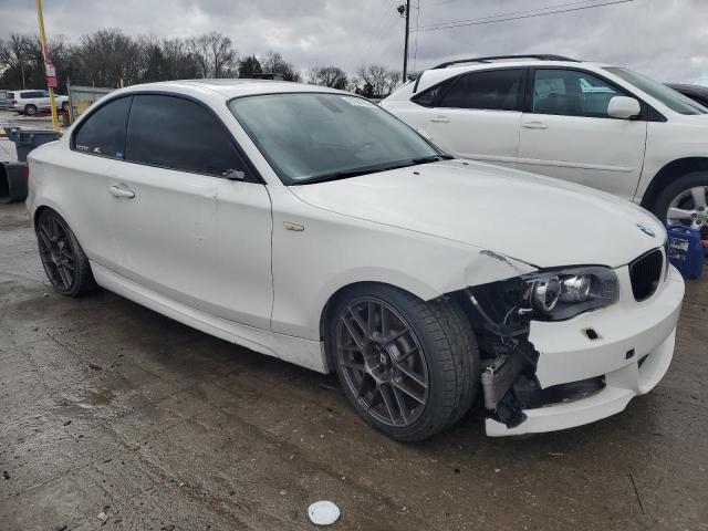 WBAUC9C52BVM10239 - 2011 BMW 135 I WHITE photo 4