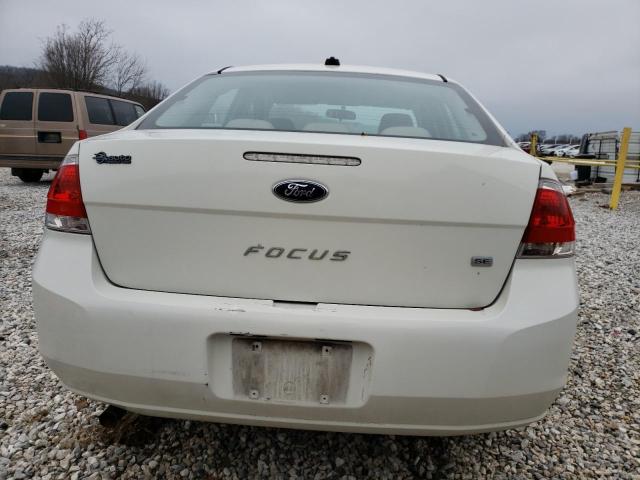 1FAHP3FN0AW299433 - 2010 FORD FOCUS SE WHITE photo 6