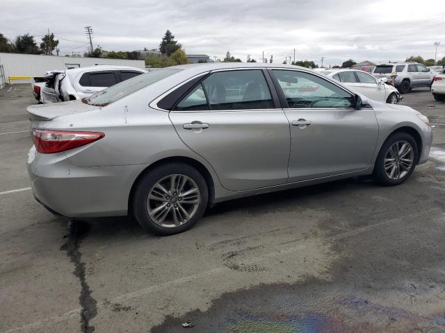 4T1BF1FK5GU237801 - 2016 TOYOTA CAMRY LE SILVER photo 3