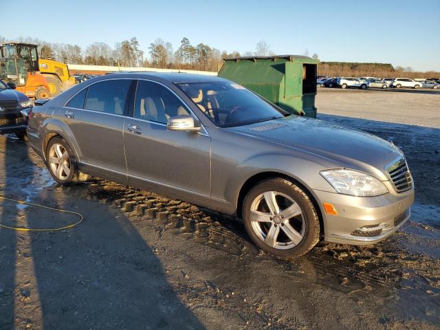 WDDNG7DB1DA529503 - 2013 MERCEDES-BENZ S 550 SILVER photo 4