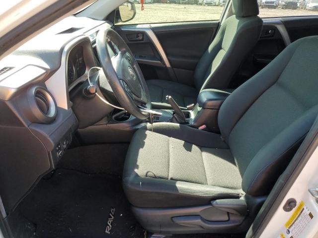 JTMZFREV6JJ202674 - 2018 TOYOTA RAV4 LE 白色 照片 7