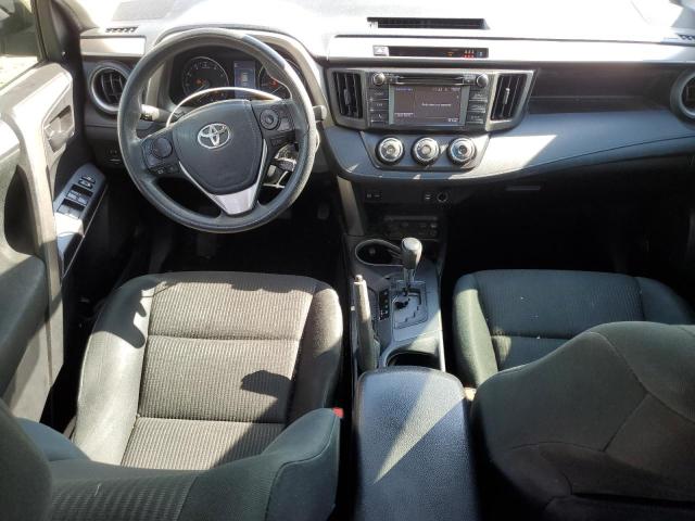 JTMZFREV6JJ202674 - 2018 TOYOTA RAV4 LE 白色 照片 8