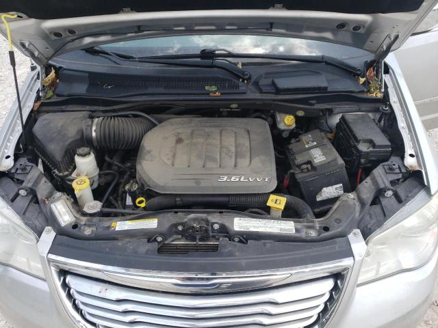 2A4RR8DG9BR633358 - 2011 CHRYSLER TOWN & COU TOURING L SILVER photo 12