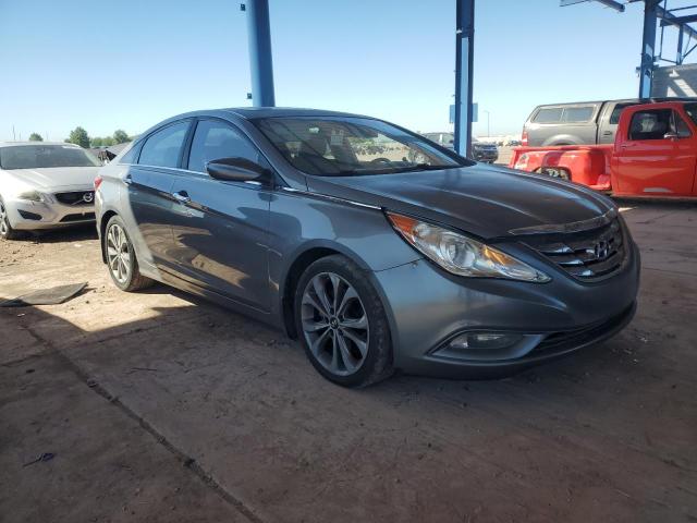 5NPEC4AB5DH753357 - 2013 HYUNDAI SONATA SE 灰色 照片 4