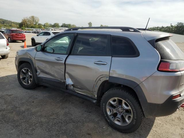 1C4PJMBX5KD182948 - 2019 JEEP CHEROKEE TRAILHAWK SILVER photo 2