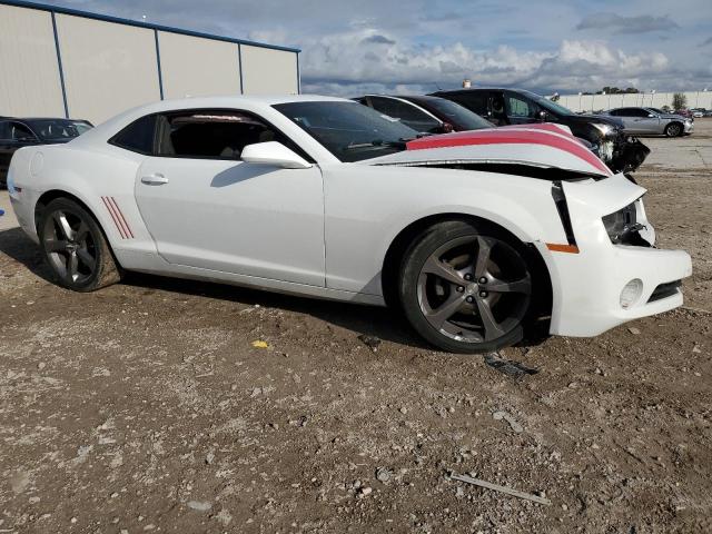 2G1FB1E38D9165862 - 2013 CHEVROLET CAMARO LT WHITE photo 4