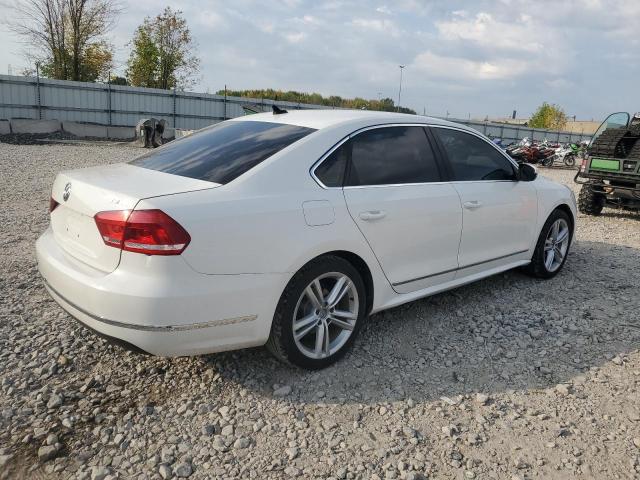 1VWBS7A30FC071272 - 2015 VOLKSWAGEN PASSAT SE Ақ фото 3