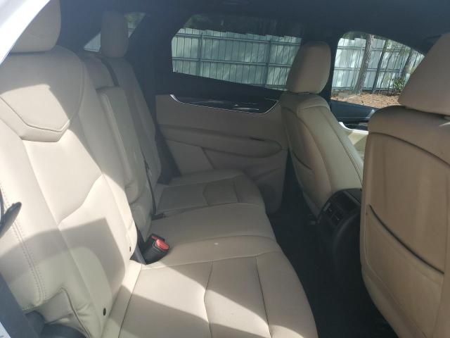 1GYKNARS2JZ107109 - 2018 CADILLAC XT5 Белый фото 11