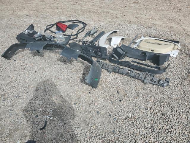 1GYKNARS2JZ107109 - 2018 CADILLAC XT5 Белый фото 13