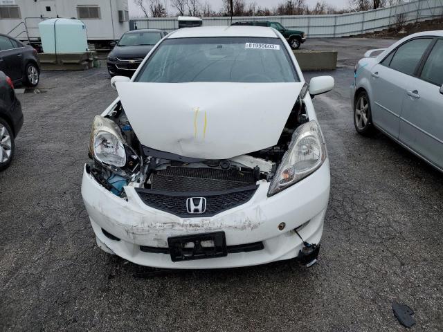 JHMGE8H50BC025964 - 2011 HONDA FIT SPORT WHITE photo 5