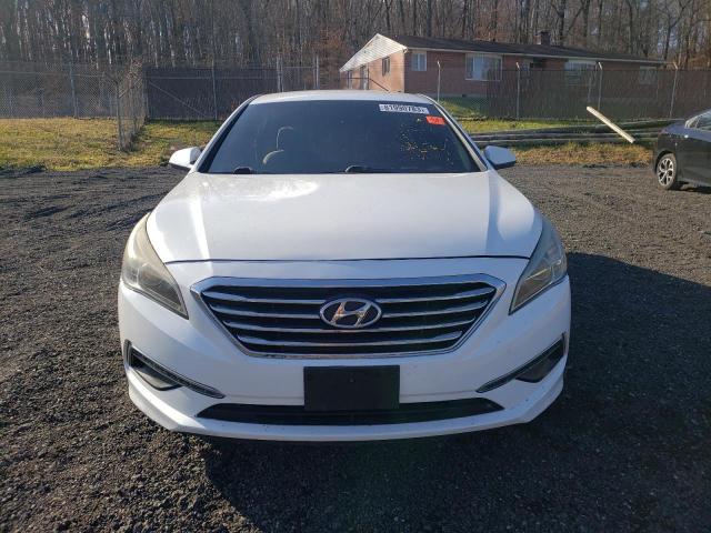 5NPE24AF6FH145274 - 2015 HYUNDAI SONATA SE WHITE photo 5