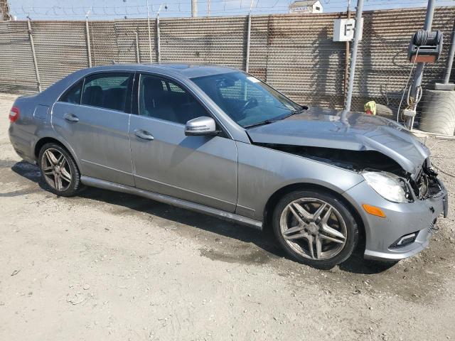 WDDHF7CB2BA417324 - 2011 MERCEDES-BENZ E 550 GRAY photo 4