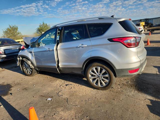 1FMCU9J95JUC89353 - 2018 FORD ESCAPE TITANIUM SILVER photo 2