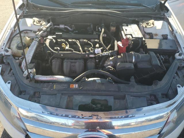 3FAHP0HA7AR145569 - 2010 FORD FUSION SE WHITE photo 11