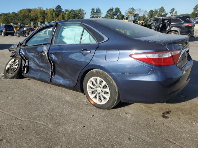 4T1BF1FK0FU874397 - 2015 TOYOTA CAMRY LE BLUE photo 2