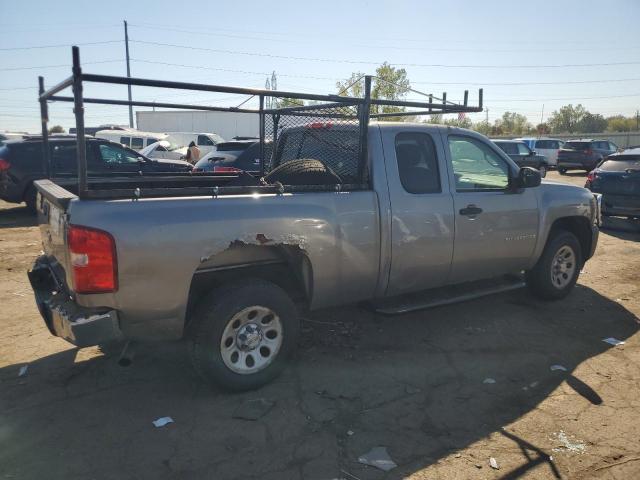 2GCEC19C471573675 - 2007 CHEVROLET SILVERADO C1500 ვერცხლისფერი ფოტო 3