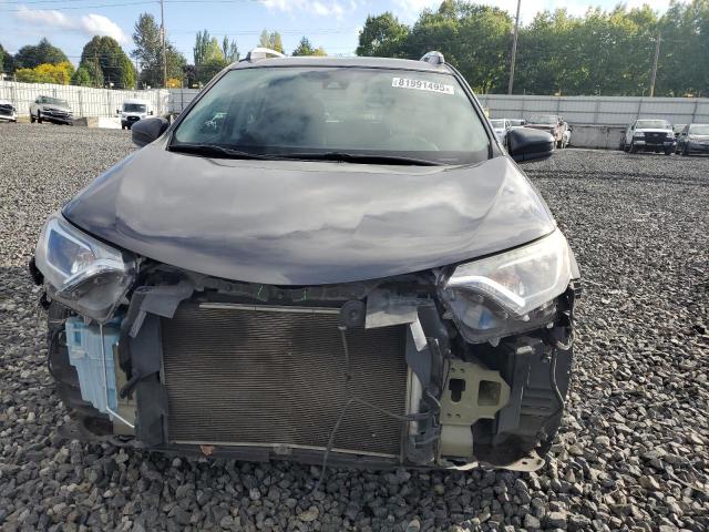 2T3BFREV5HW643760 - 2017 TOYOTA RAV4 LE رمادي صورة 5