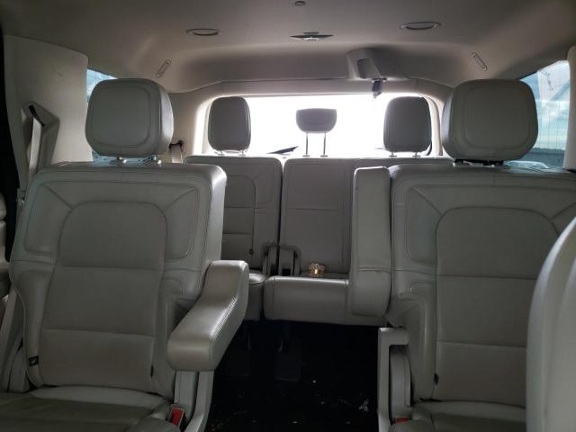 5LMJJ2LTXKEL04700 - 2019 LINCOLN NAVIGATOR RESERVE CREAM photo 10