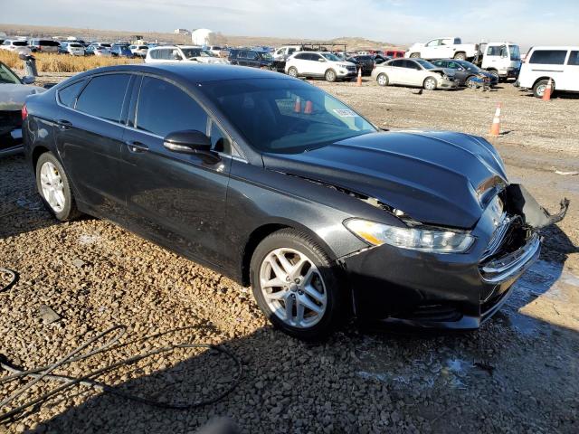 3FA6P0H77FR130427 - 2015 FORD FUSION SE BLACK photo 4