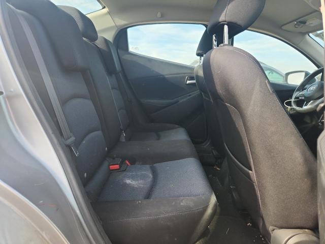 3MYDLBZV6GY119353 - 2016 TOYOTA SCION IA SILVER photo 10