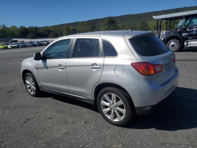 4A4AR3AU6DE005539 - 2013 MITSUBISHI OUTLANDER ES 黑色 照片 2