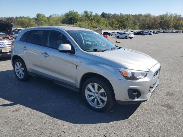 4A4AR3AU6DE005539 - 2013 MITSUBISHI OUTLANDER ES 黑色 照片 4