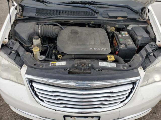 2C4RC1BG1DR584483 - 2013 CHRYSLER TOWN & COU TOURING WHITE photo 12