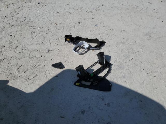 KMHGC4DD1DU257768 - 2013 HYUNDAI GENESIS 3.8L Weiß Foto 12