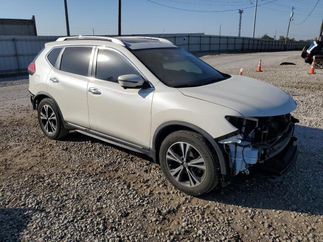 JN8AT2MT9HW402365 - 2017 NISSAN ROGUE S 白色 照片 4