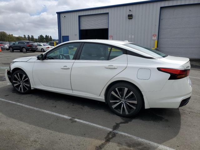 1N4BL4CVXMN407370 - 2021 NISSAN ALTIMA SR WHITE photo 2
