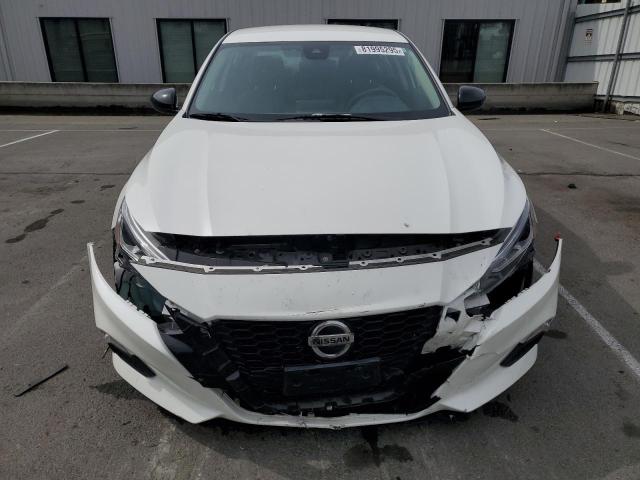 1N4BL4CVXMN407370 - 2021 NISSAN ALTIMA SR WHITE photo 5