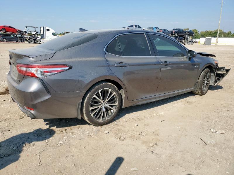 4T1G11AK8LU905306 - 2020 TOYOTA CAMRY SE ნაცრისფერი ფოტო 3