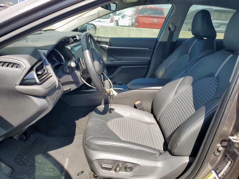 4T1G11AK8LU905306 - 2020 TOYOTA CAMRY SE ნაცრისფერი ფოტო 7