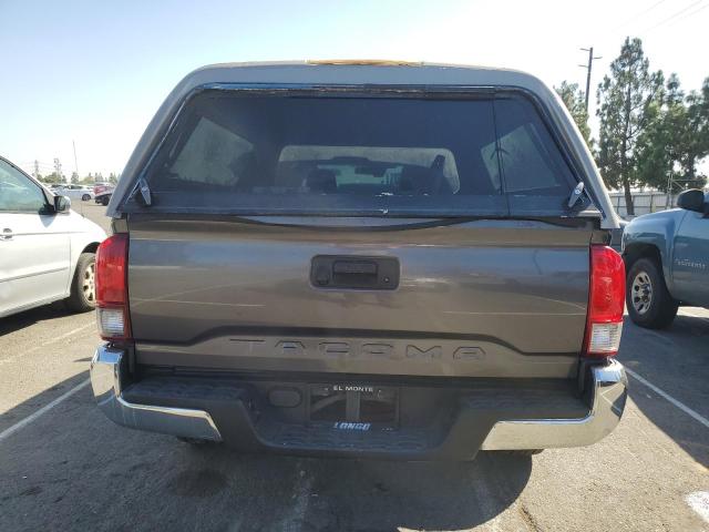 5TFRX5GN8JX104424 - 2018 TOYOTA TACOMA ACCESS CAB Сірий фото 6