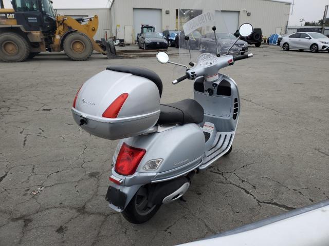 ZAPM319K175008025 - 2007 VESPA GRANTURISM 200 SILVER photo 4