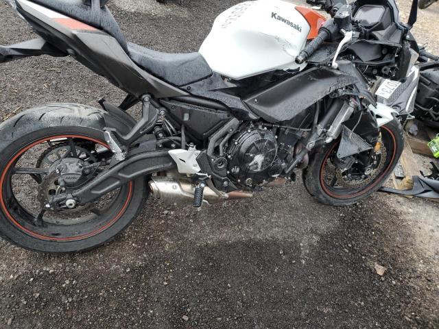 ML5EXER11PDA94769 - 2023 KAWASAKI EX650 R BLACK photo 9